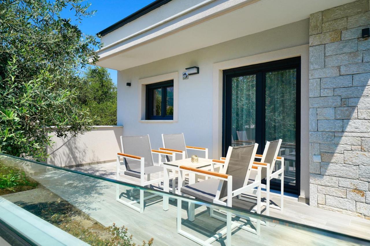Ilias Suites Скала Потамияс Екстериор снимка