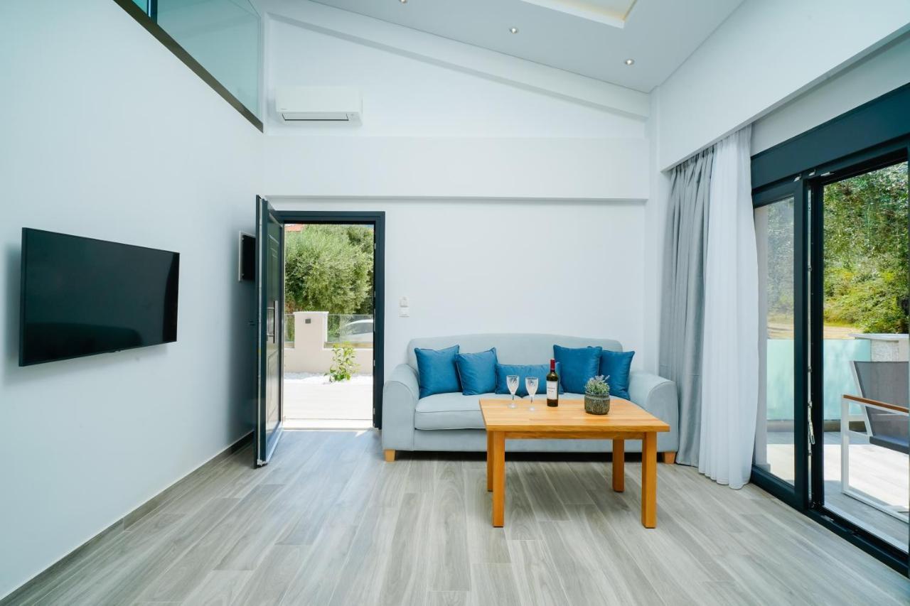 Ilias Suites Скала Потамияс Екстериор снимка