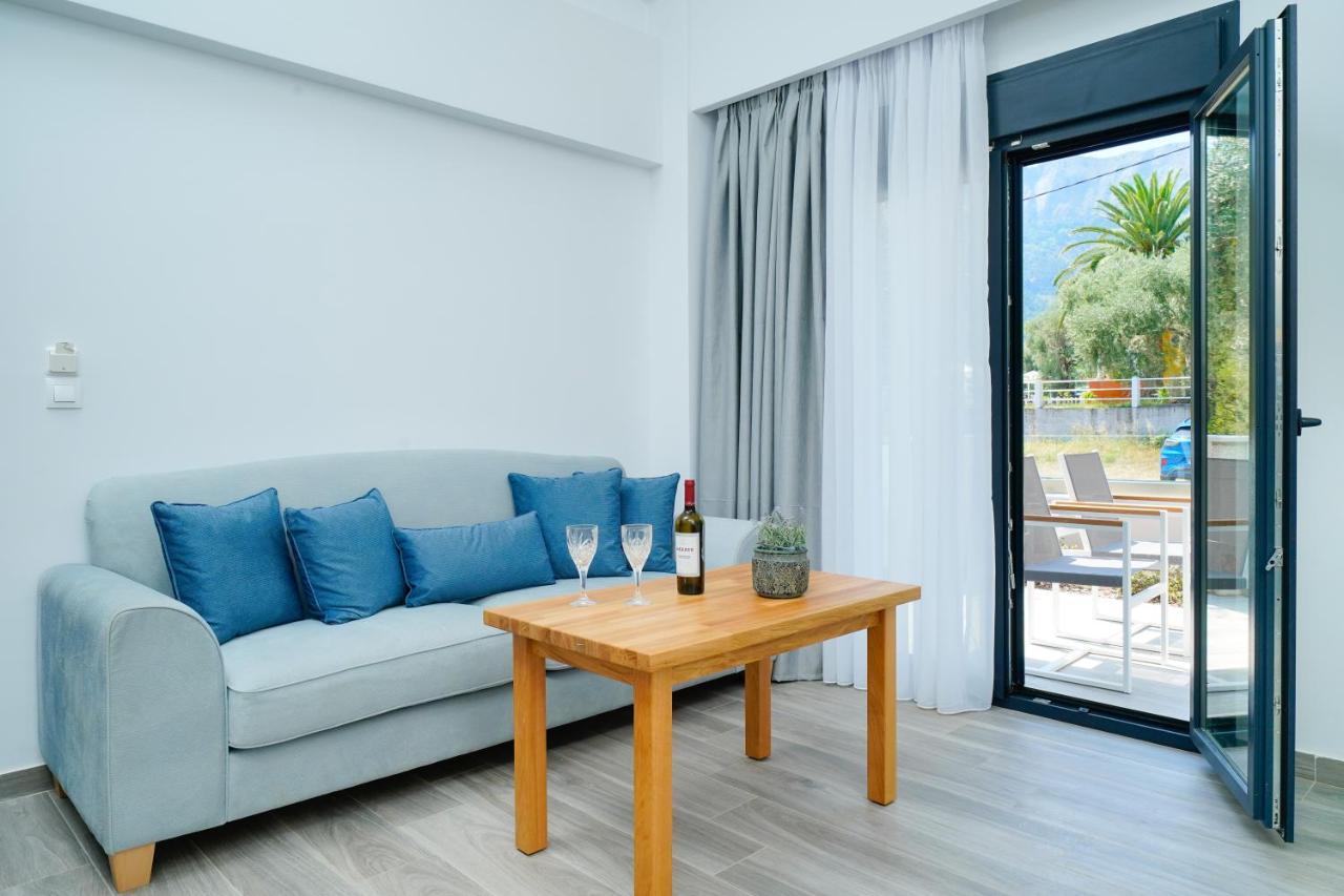 Ilias Suites Скала Потамияс Екстериор снимка
